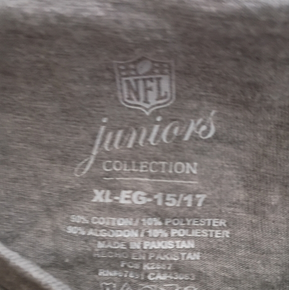 Atlanta Falcons Crew Cut Woman's Top.. Size XL. Official Gear - Picture 3 of 3